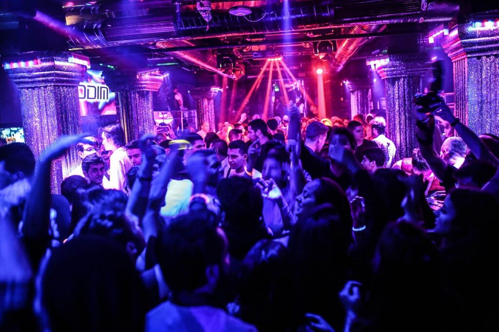 Beyoğlu Gençlik Gece Kulüpleri