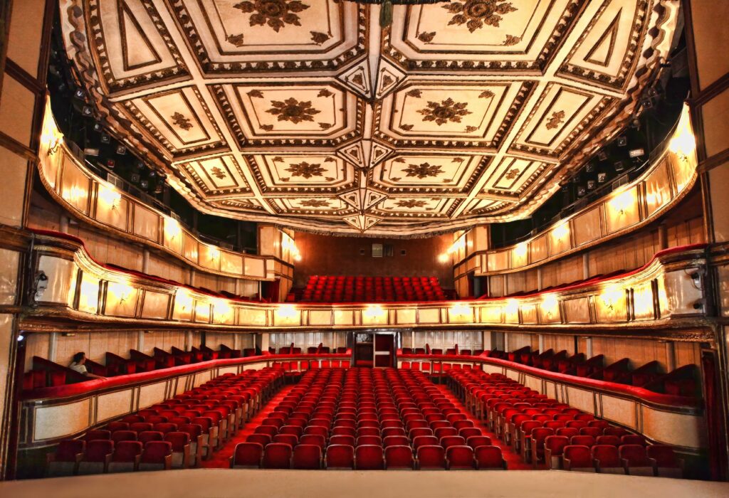 Beyoğlu'nda Gençler için Tiyatro